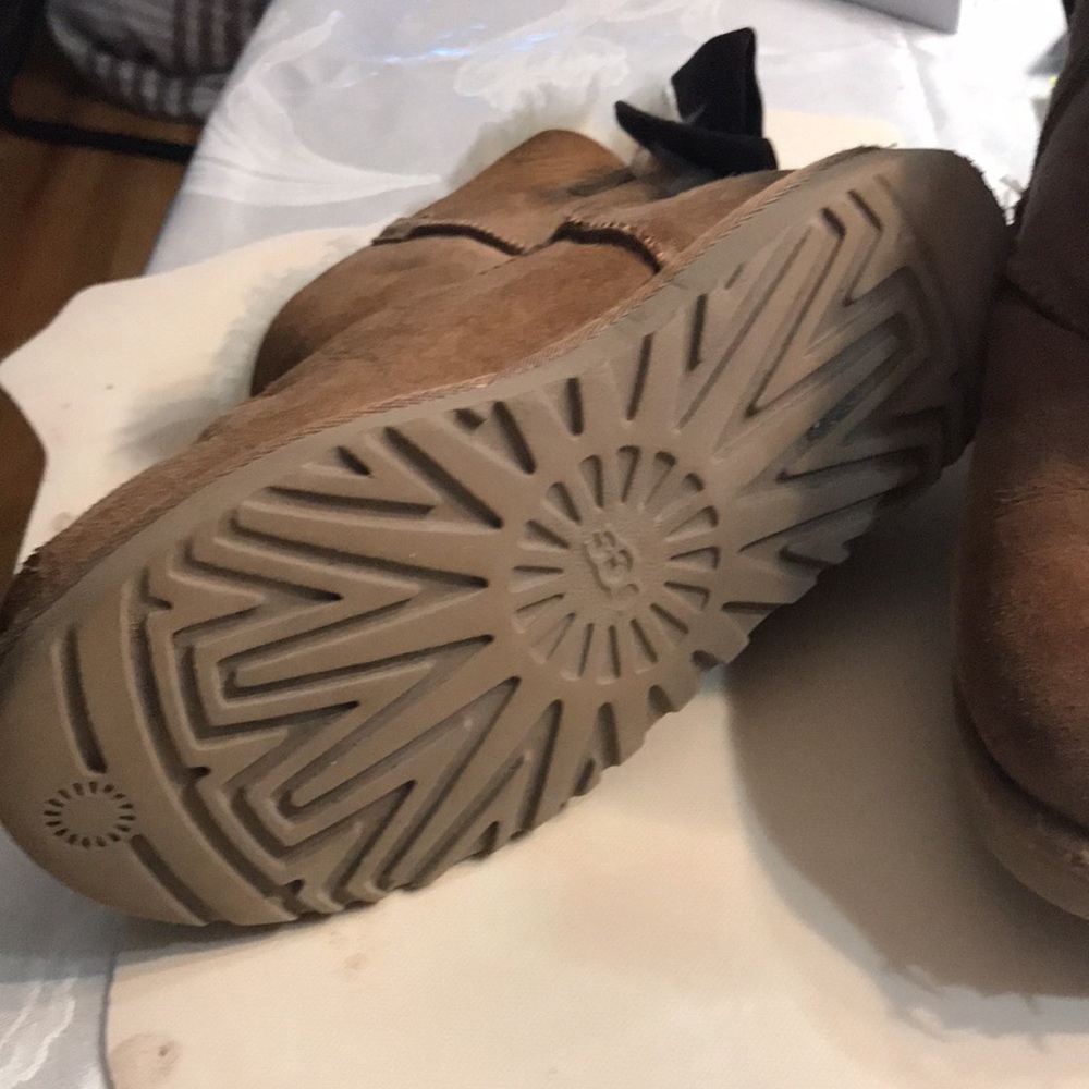 Ugg Size 6 - image 7